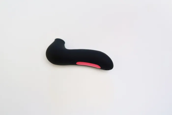 Voodoo Beso Xoxo - Black Clitoral Stimulator | Voodoo Toys Female Sex Toys