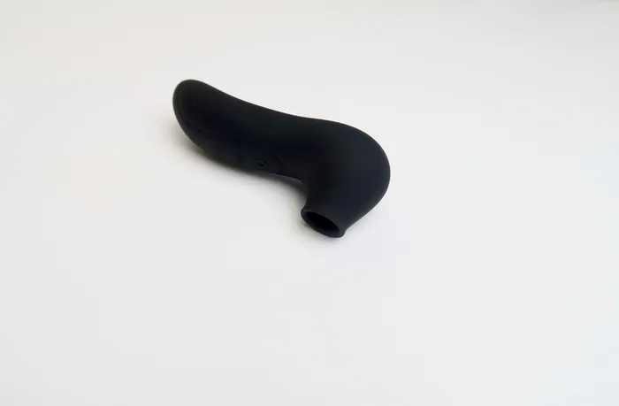 Voodoo Beso Xoxo - Black Clitoral Stimulator | Voodoo Toys Female Sex Toys